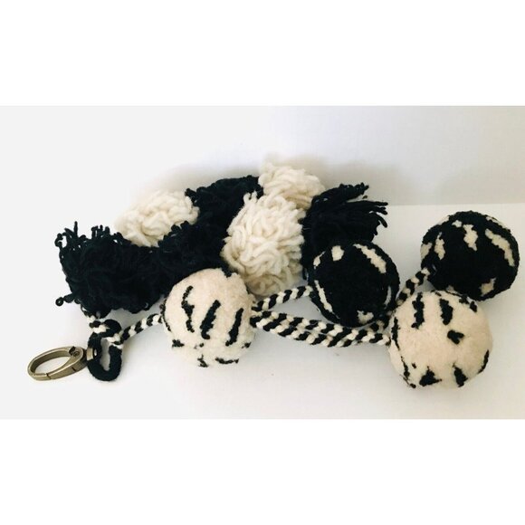 Giant Knit Keychain Puff Ball Key Fob Black & White Fun Never Lose Your Keys - Picture 3 of 7